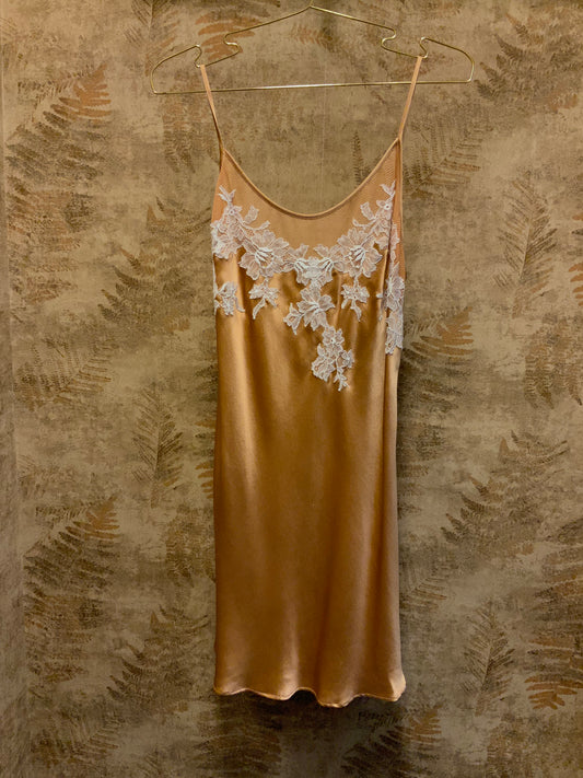 100% SILK & LACE NUISETTE