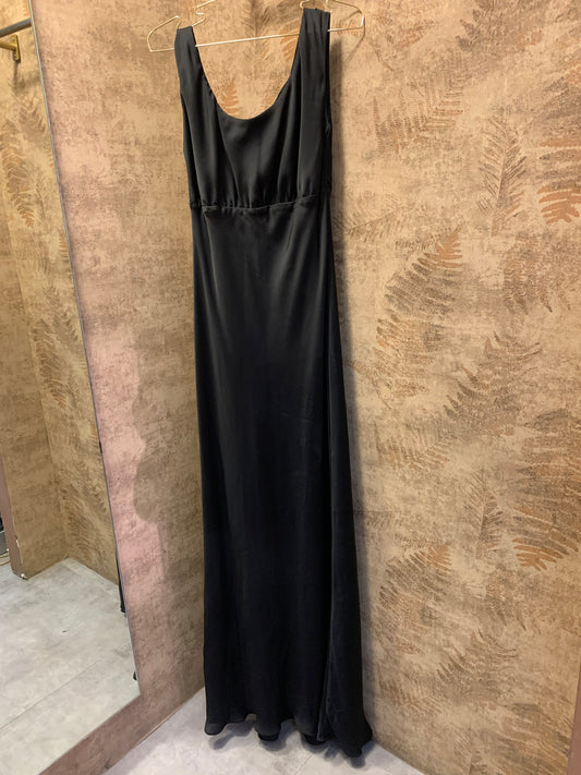 LONG DRESS OPEN BACK