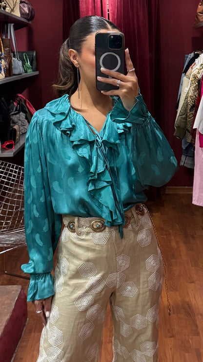 RUFFLED NECK SILK TOP