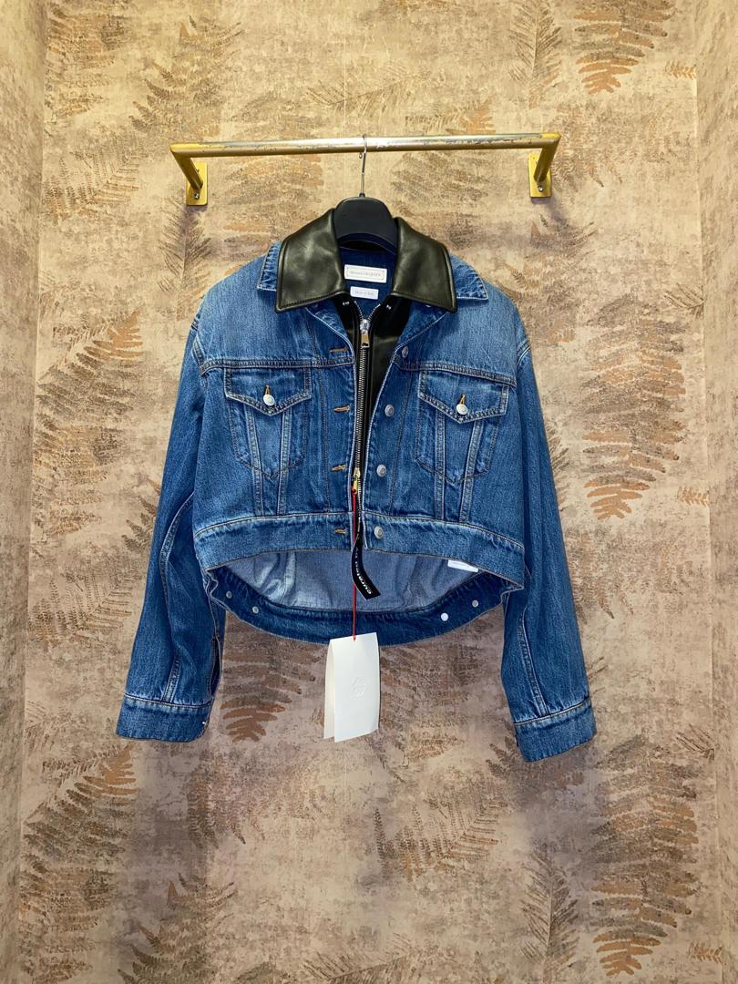 RUNWAY ALEXANDER MCQUEEN  JACKET