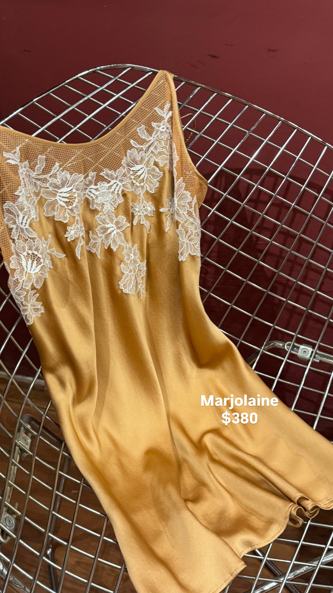 100% SILK & LACE NUISETTE