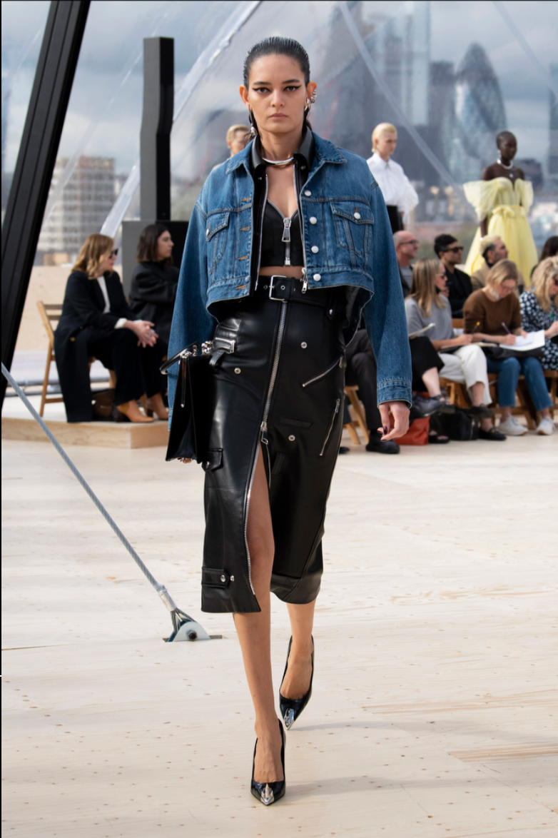 RUNWAY ALEXANDER MCQUEEN  JACKET