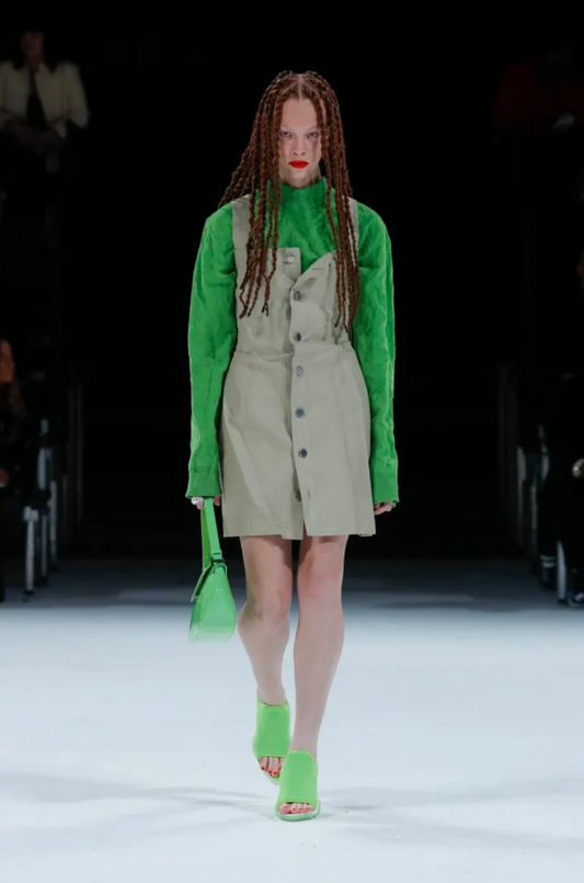 RUNWAY BOTTEGA VENETA TURTLE NECK