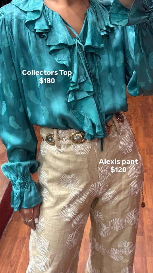 RUFFLED NECK SILK TOP