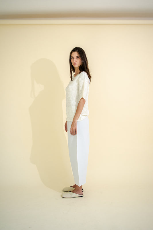 SEETHROUGH TOP WITH THREADS