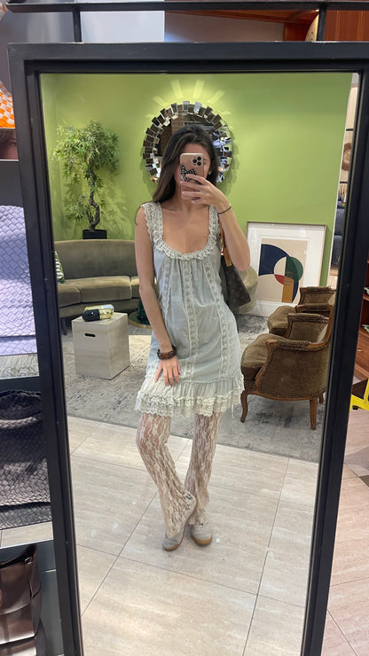 EMBROIDERED ELASTIC COTTON MINT DRESS