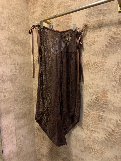 LACE SKIRT MADE IN VENEZUELA